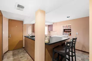 5251 W Belle Plaine Ave, Chicago, IL 60641 - Photo 27