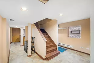 5251 W Belle Plaine Ave, Chicago, IL 60641 - Photo 23