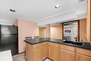 5251 W Belle Plaine Ave, Chicago, IL 60641 - Photo 29