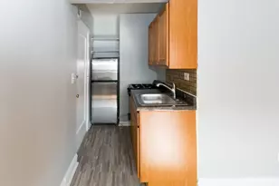 4602 N Beacon St, Chicago, IL 60640 - Photo 3