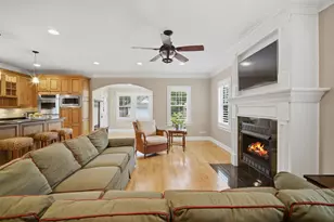 1308 Edgewood Rd, Lake Forest, IL 60045 - Photo 11