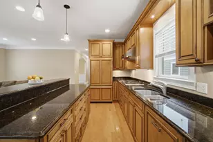 1308 Edgewood Rd, Lake Forest, IL 60045 - Photo 13
