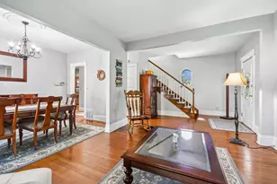 35 W Elm Ave, Roselle, IL 60172 - Photo 11
