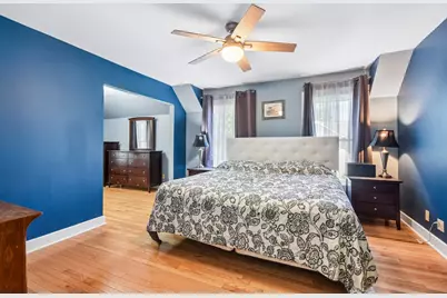 35 W Elm Avenue, Roselle, IL 60172 - Photo 23