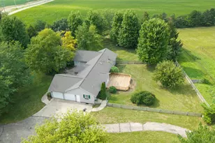21810 Pleasant Grove Rd, Marengo, IL 60152 - Photo 31