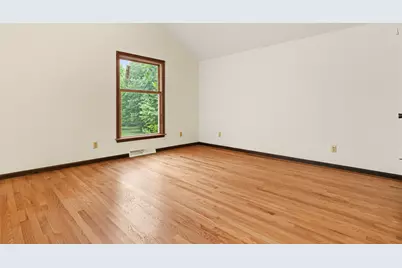 21810 Pleasant Grove Road, Marengo, IL 60152 - Photo 13
