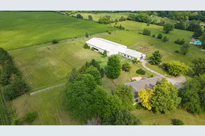 21810 Pleasant Grove Road, Marengo, IL 60152 - Photo 3