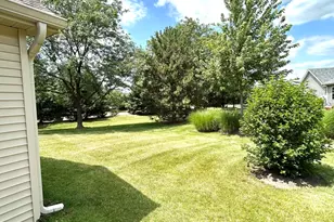 21562 Victory Lake Way, Crest Hill, IL 60403 - Photo 19
