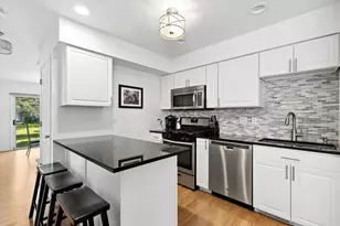 1176 Scott Ct, Carol Stream, IL 60188 - Photo 5