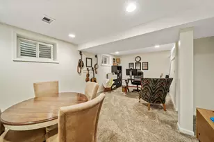 2107 Wheeler St, Woodridge, IL 60517 - Photo 25