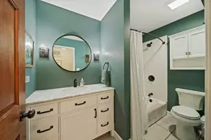 2107 Wheeler St, Woodridge, IL 60517 - Photo 21