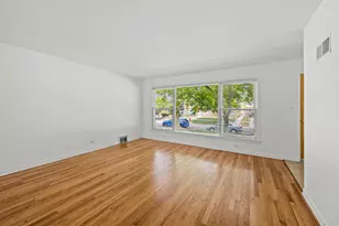 9522 Lawler Ave, Skokie, IL 60077 - Photo 7