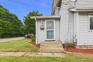 2335 Burton St, Rockford, IL 61103 - Photo 3