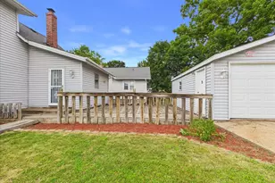 2335 Burton St, Rockford, IL 61103 - Photo 31