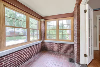 345 Vincent Place, Elgin, IL 60123 - Photo 7