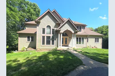 2 Echowood Drive, Algonquin, IL 60102 - Photo 1
