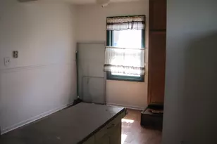 124 Cary St, Cary, IL 60013 - Photo 3