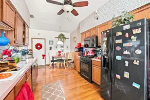 17895 W Braewick Rd, Gurnee, IL 60031 - Photo 7