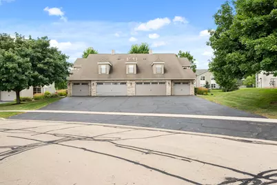 967 Arvle Circle #967, Sycamore, IL 60178 - Photo 5
