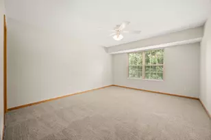 967 Arvle Cir, Sycamore, IL 60178 - Photo 15