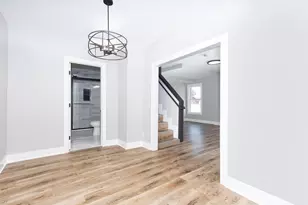 201 W John St, Plano, IL 60545 - Photo 13