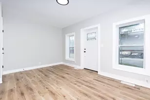 201 W John St, Plano, IL 60545 - Photo 5