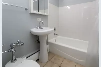 7333 N Ridge Boulevard #111, Chicago, IL 60645 - Photo 17
