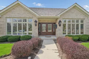 16762 S Deer Path Dr, Homer Glen, IL 60491 - Photo 1