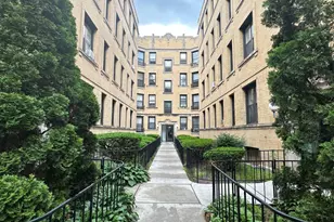 4600 N Beacon St, Chicago, IL 60640 - Photo 1