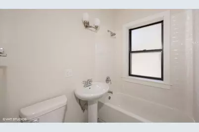 4934 W Jackson Boulevard #1W, Chicago, IL 60644 - Photo 5