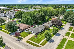 2250 Lowell St, Aurora, IL 60506 - Photo 23