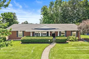 2250 Lowell St, Aurora, IL 60506 - Photo 1