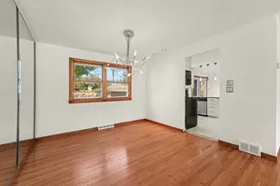 10324 S Claremont Ave, Chicago, IL 60643 - Photo 11
