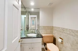 1704 Sunnyside Cir, Northbrook, IL 60062 - Photo 19