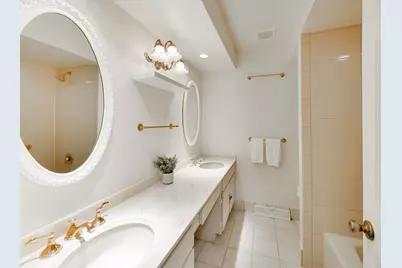 1704 Sunnyside Circle, Northbrook, IL 60062 - Photo 33