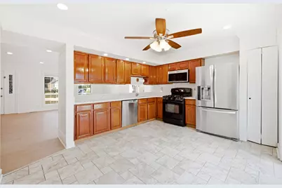 1320 Burns Drive, Elgin, IL 60120 - Photo 9