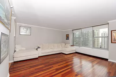 777 N Michigan Avenue #3407, Chicago, IL 60611 - Photo 3