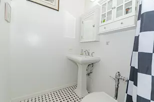 777 N Michigan Ave, Chicago, IL 60611 - Photo 11