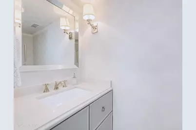 8 Mohawk Drive, Clarendon Hills, IL 60514 - Photo 17