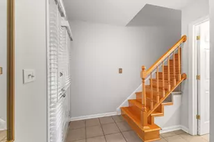 449 Old Surrey Rd, Hinsdale, IL 60521 - Photo 11