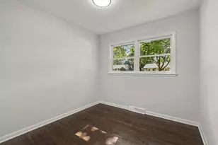 753 Westgate Dr, Aurora, IL 60506 - Photo 9
