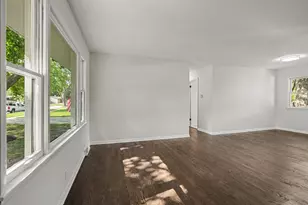 753 Westgate Dr, Aurora, IL 60506 - Photo 3