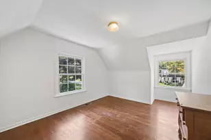 1902 E Indiana St, Wheaton, IL 60187 - Photo 15