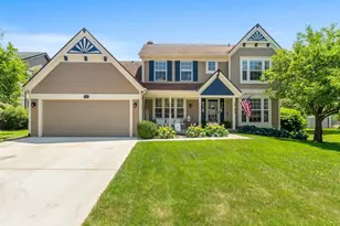 685 Morning Glory Ln, Bartlett, IL 60103 - Photo 1