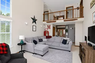 685 Morning Glory Ln, Bartlett, IL 60103 - Photo 11