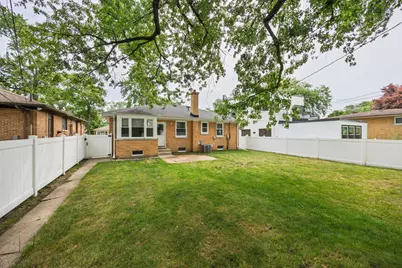 7918 Kolmar Avenue, Skokie, IL 60076 - Photo 15