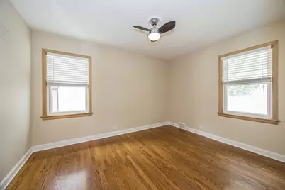 7918 Kolmar Avenue, Skokie, IL 60076 - Photo 9