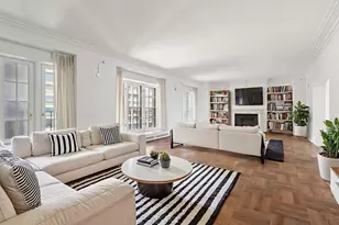421 W Melrose St, Chicago, IL 60657 - Photo 3