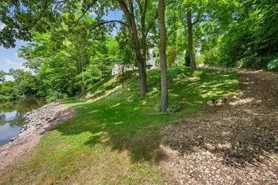 915 Nippersink Road, Spring Grove, IL 60081 - Photo 35