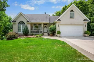 915 Nippersink Rd, Spring Grove, IL 60081 - Photo 1
